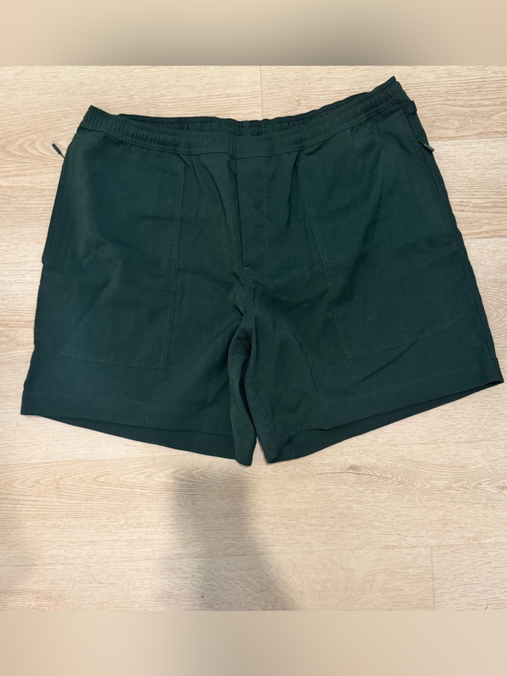 lululemon Light Woven Pull-On Short